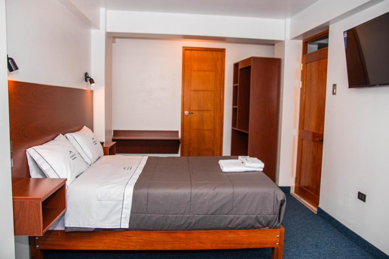 Hotel Turistico Everest ワラス エクステリア 写真
