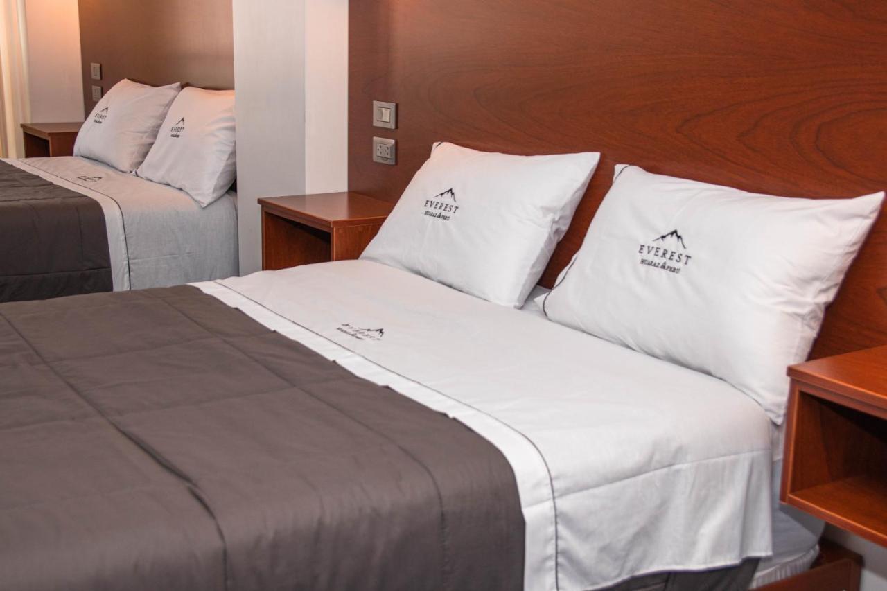 Hotel Turistico Everest ワラス エクステリア 写真